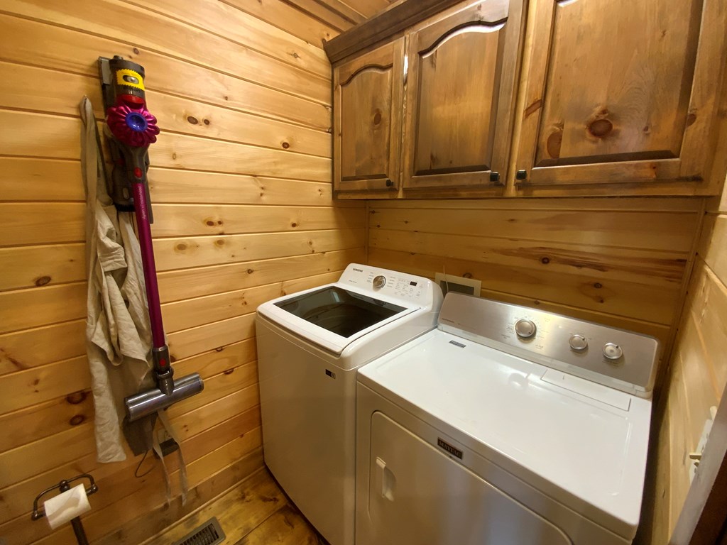 386 Preserve Valley Road