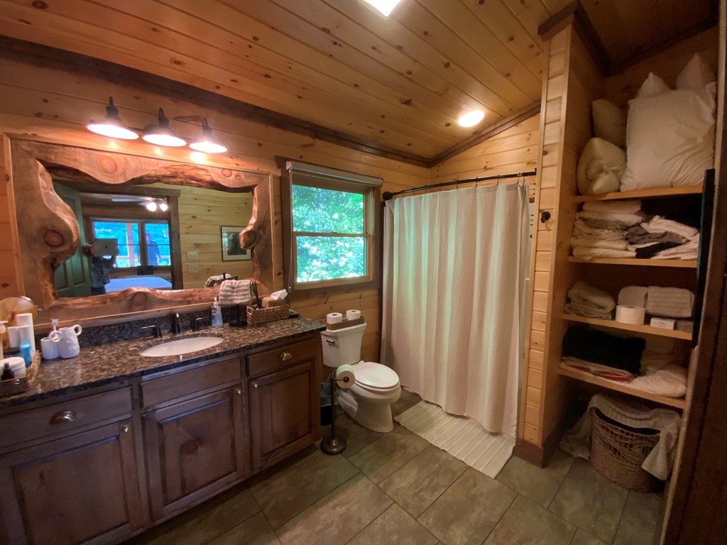 386 Preserve Valley Road