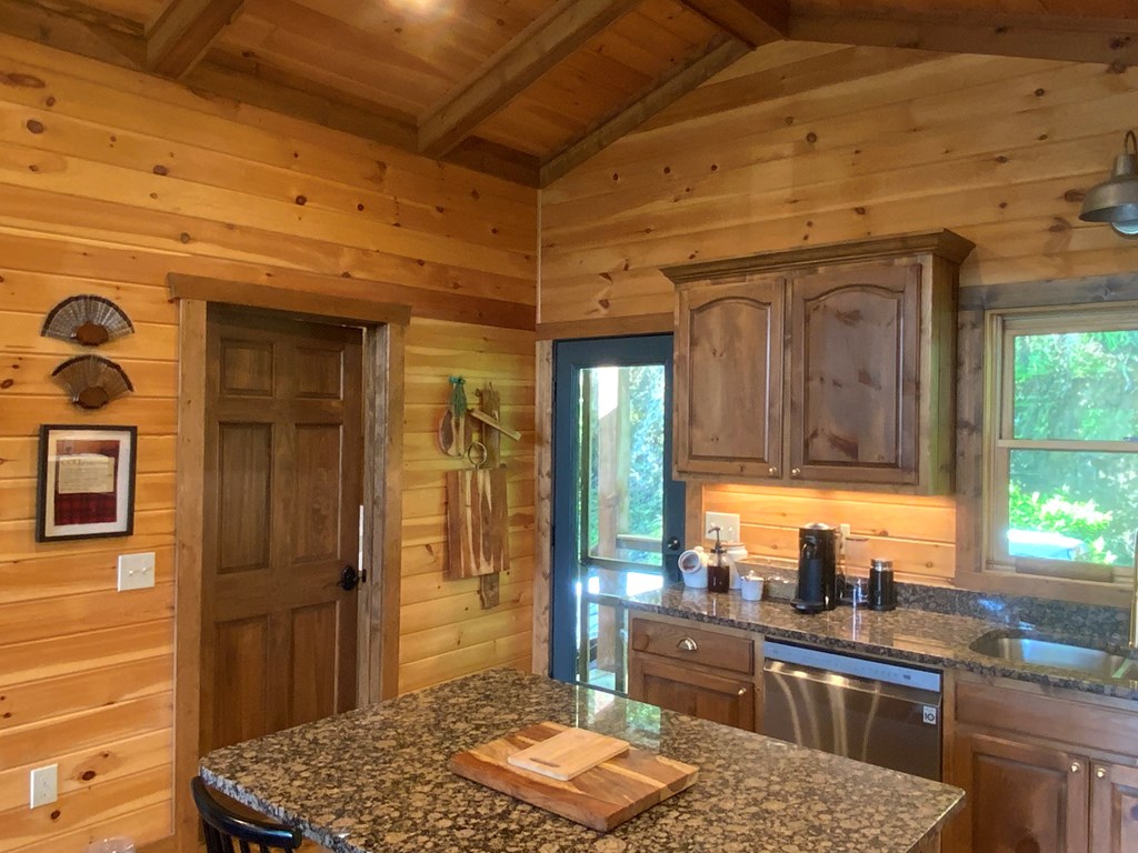 386 Preserve Valley Road