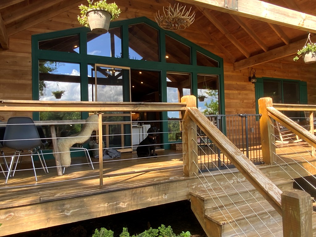 386 Preserve Valley Road