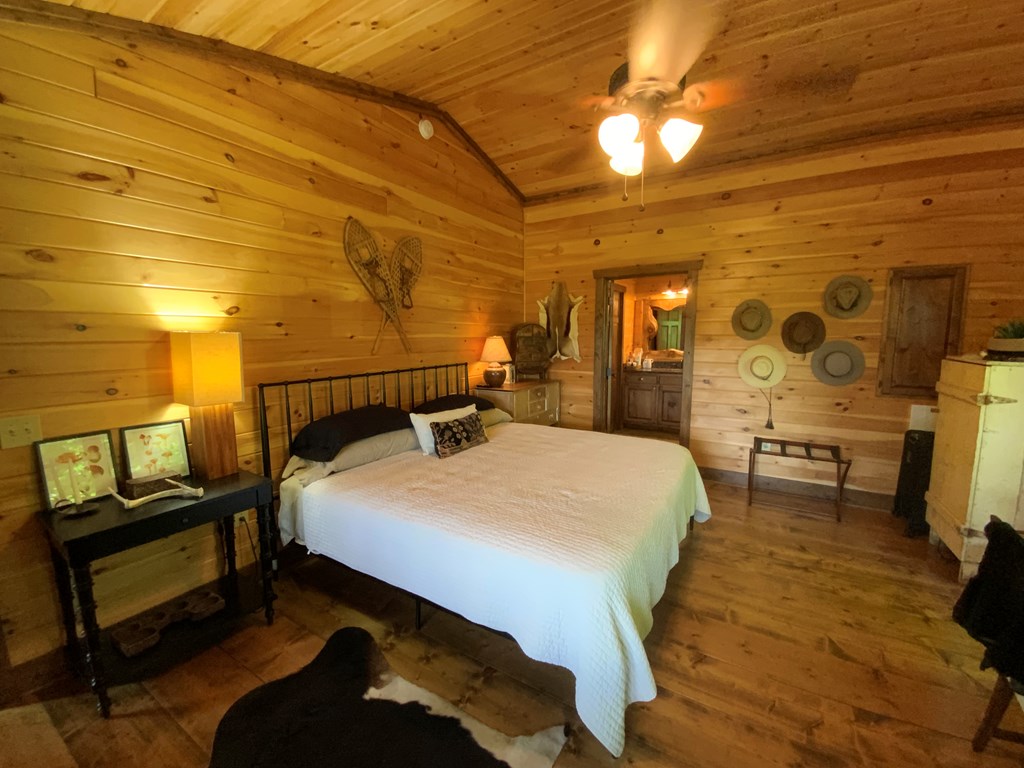 386 Preserve Valley Road