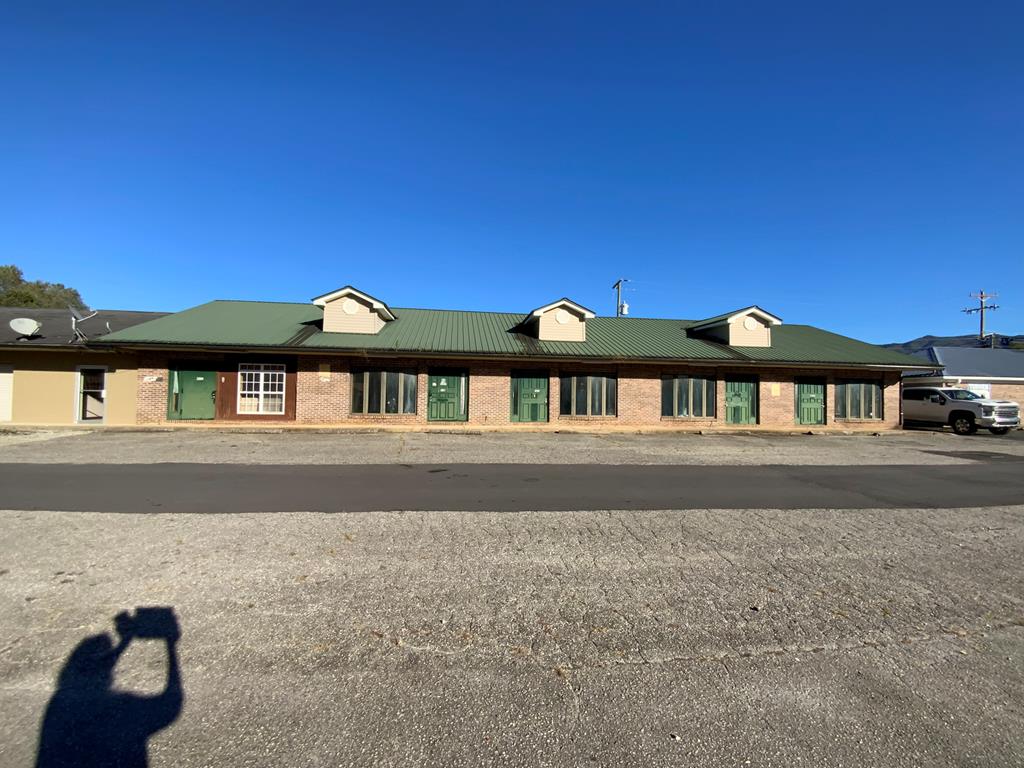 18-28 Town Branch Road