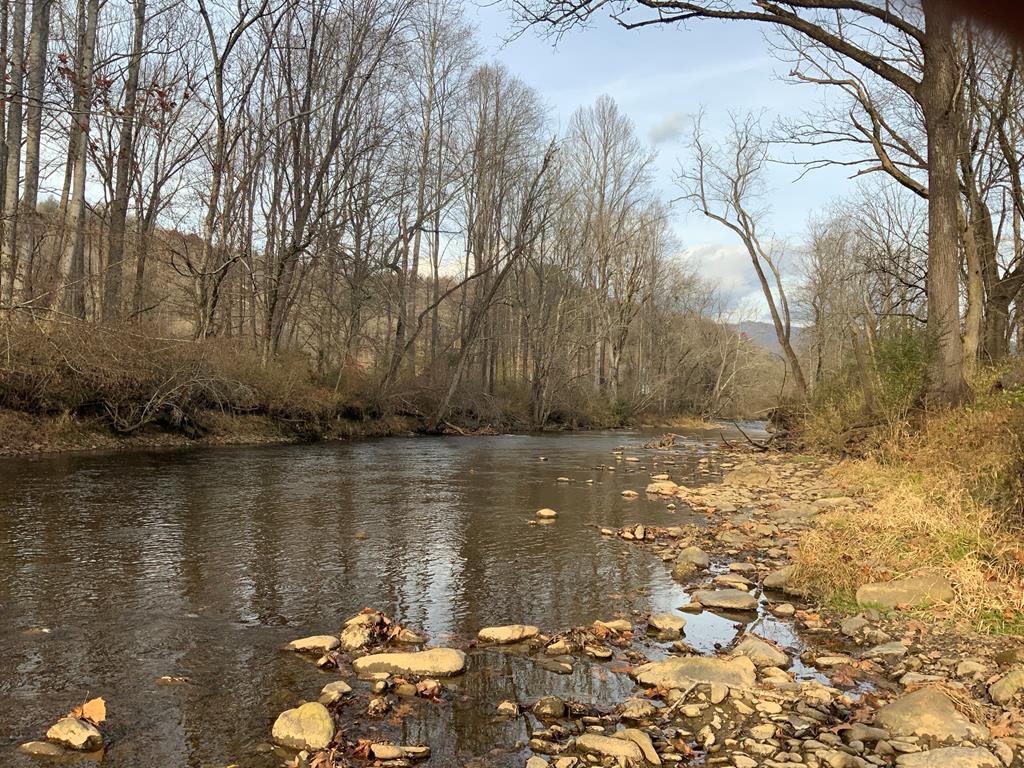 00 River Dance Drive