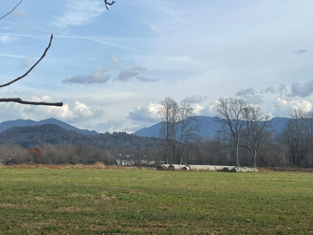 00 River Dance Drive