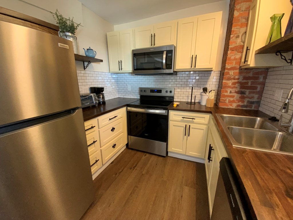 837B Main Street # B