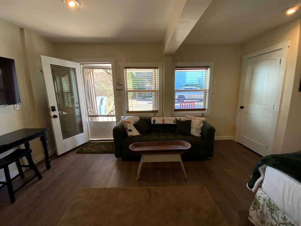 837B Main Street # B