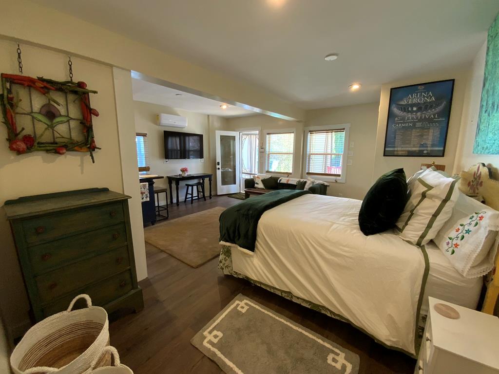 837B Main Street # B