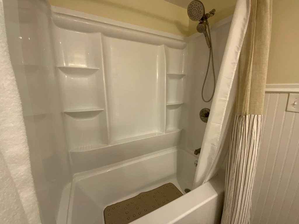 837B Main Street # B