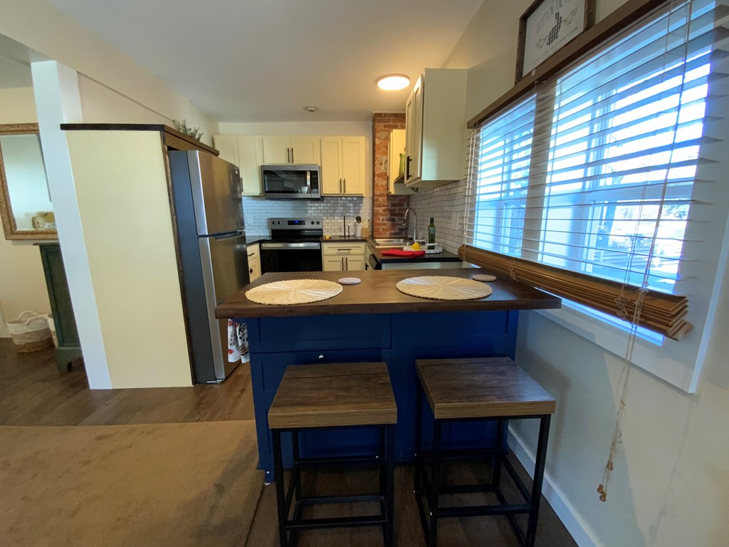 837B Main Street # B