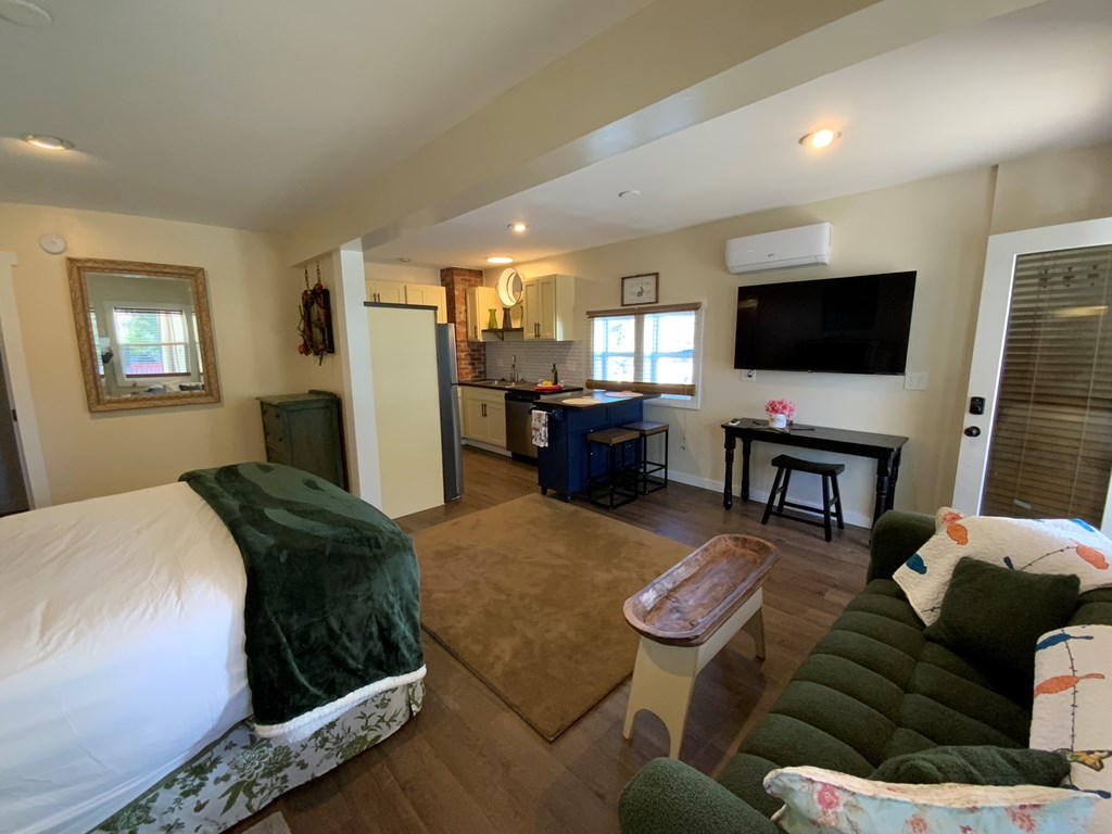 837B Main Street # B