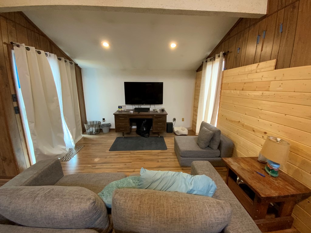 1600 Long Branch Road