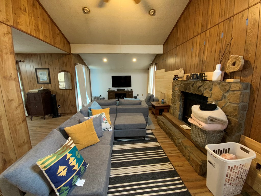 1600 Long Branch Road