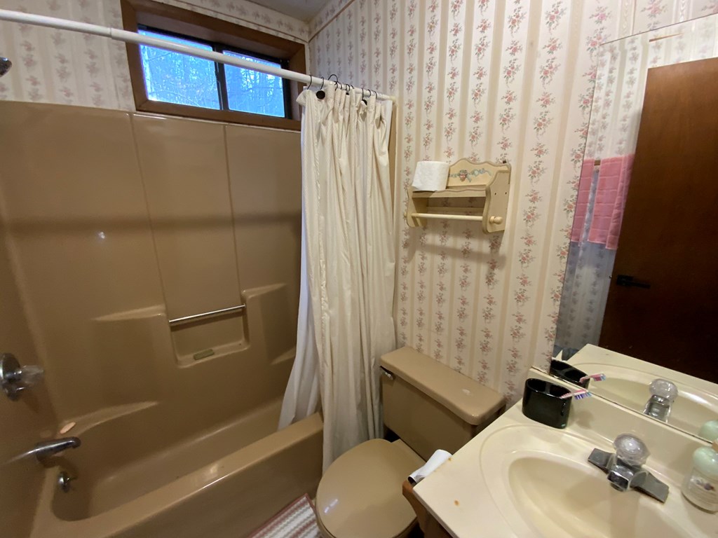 1600 Long Branch Road