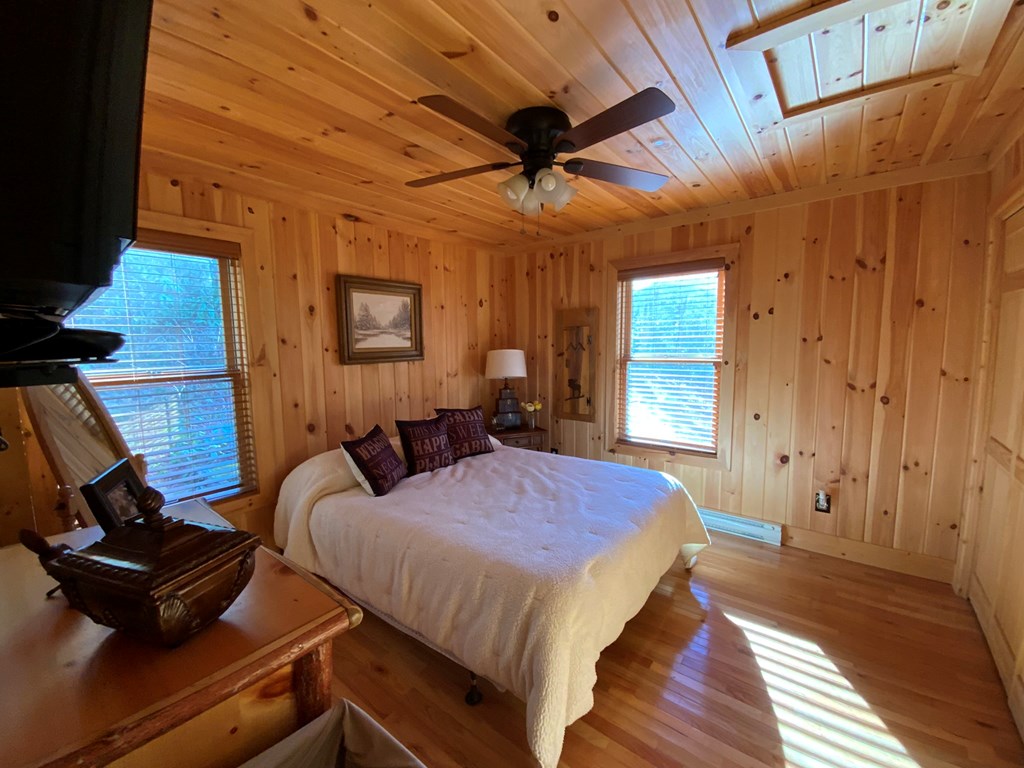 60 Porterfield Gap Road