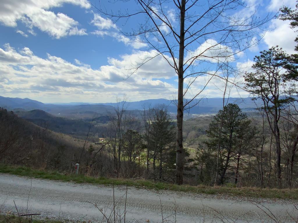 Lot 22 Laramie Heights