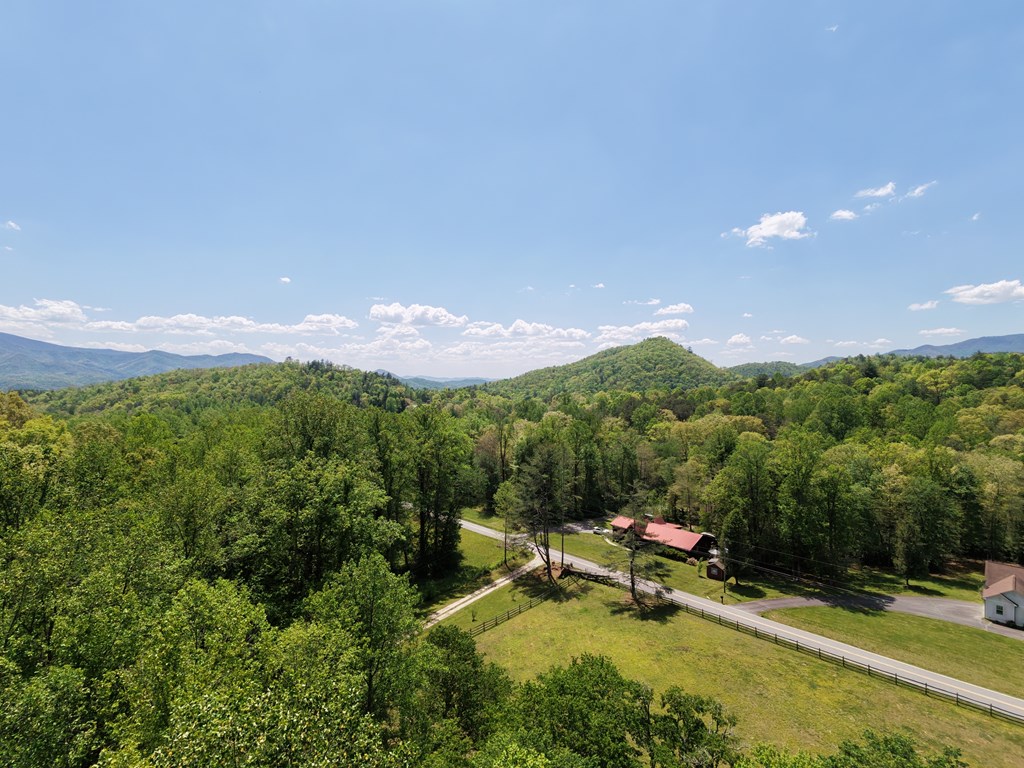 136 Gibson Road
