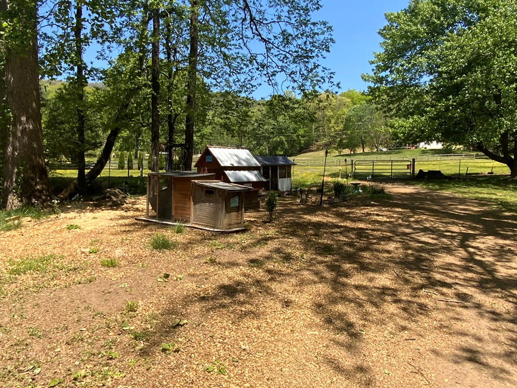 136 Gibson Road