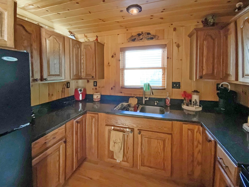 60 Porterfield Gap Road