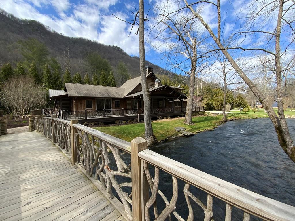 170 Polaris Way