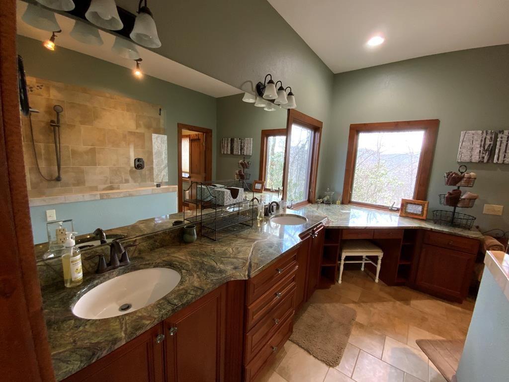170 Polaris Way