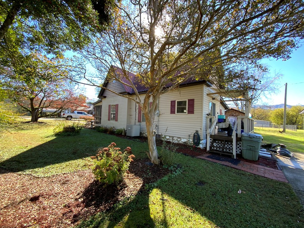 96 Connaheta Avenue