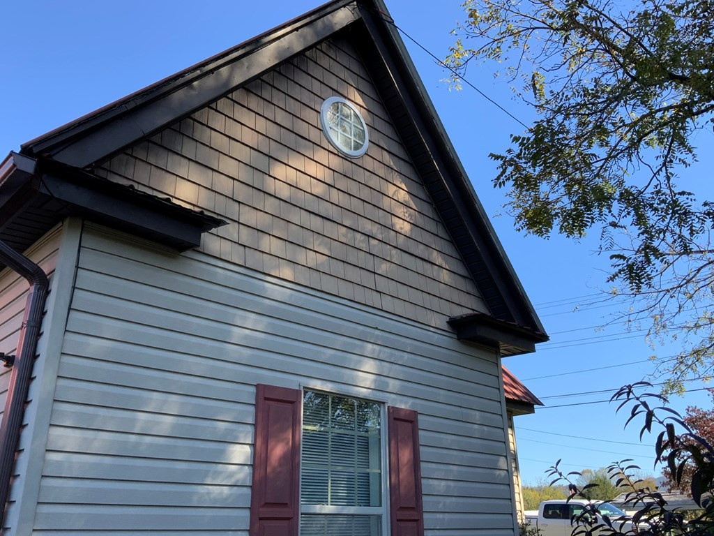 96 Connaheta Avenue