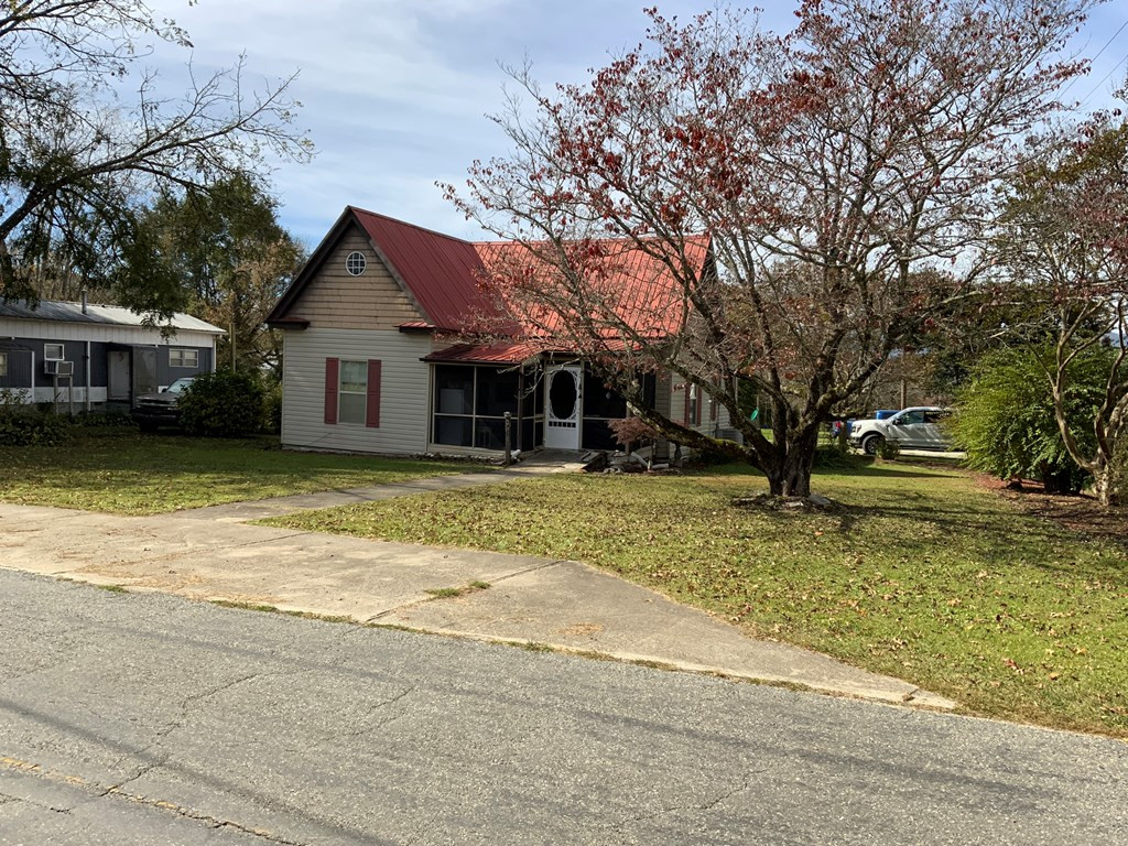 96 Connaheta Avenue