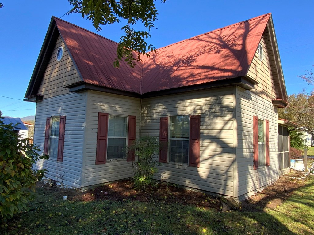 96 Connaheta Avenue