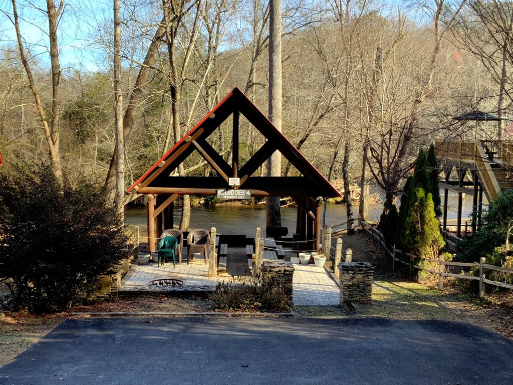 00 Brasstown View