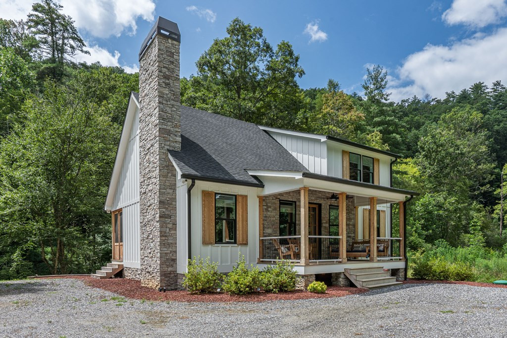 241 Riverview Drive