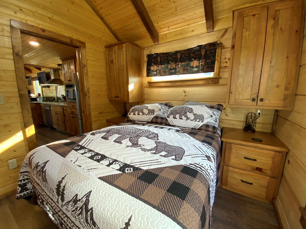 121 Lazy Bear Trail