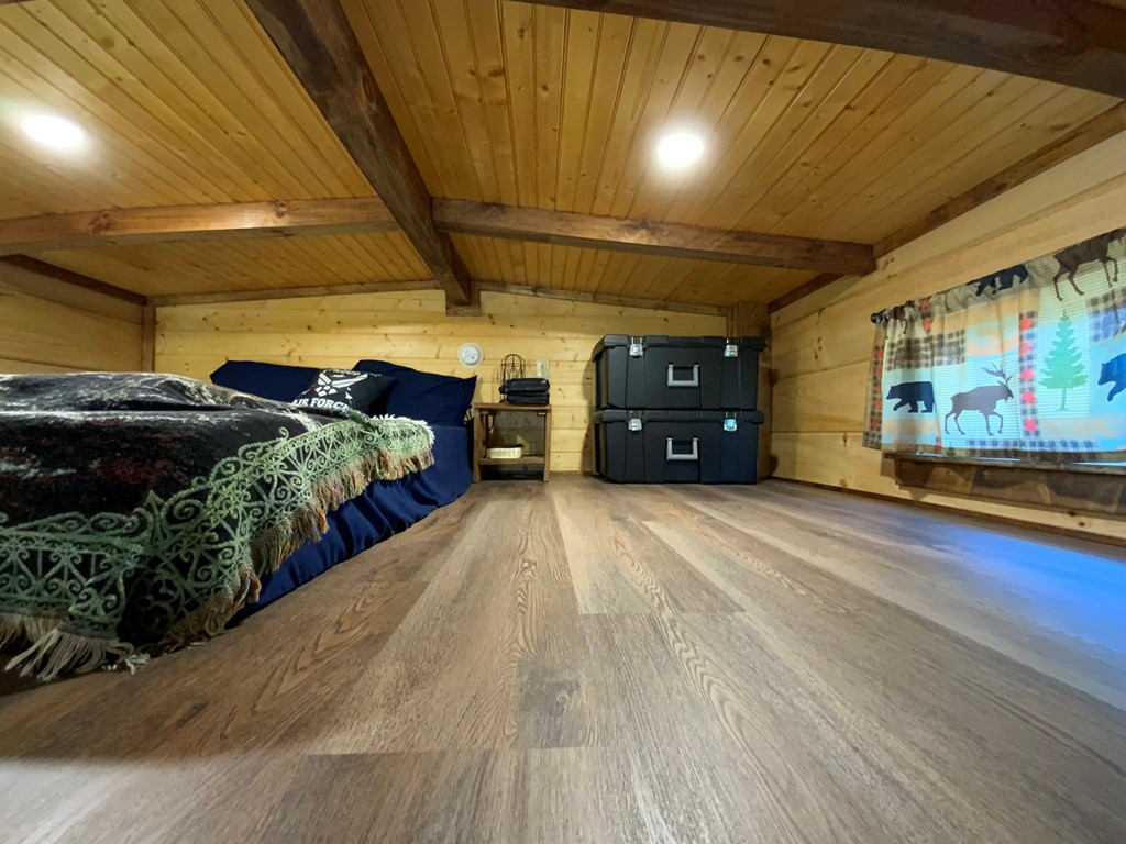 121 Lazy Bear Trail