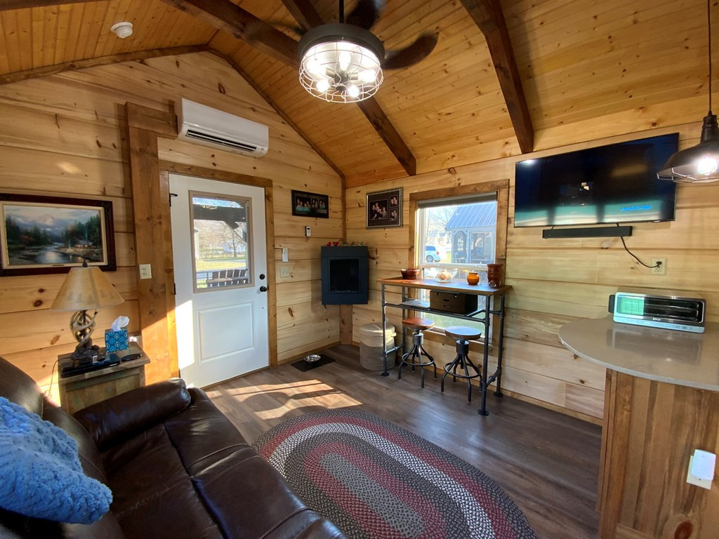 121 Lazy Bear Trail