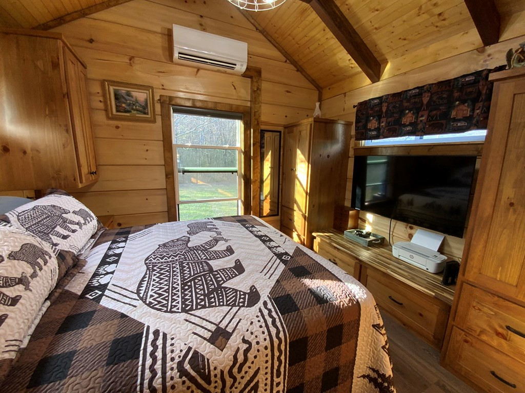 121 Lazy Bear Trail