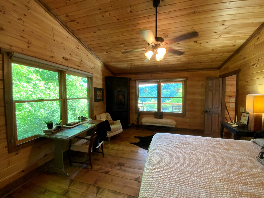 386 Preserve Valley Road