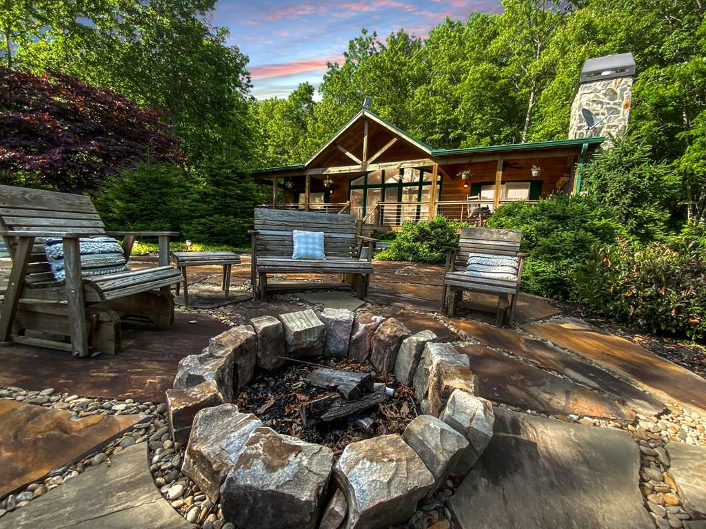 386 Preserve Valley Road