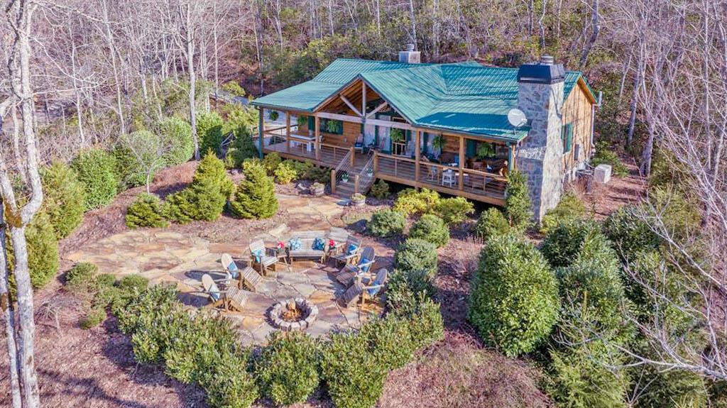 386 Preserve Valley Road