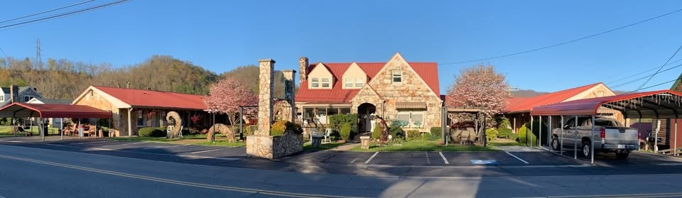 290 N Main Street