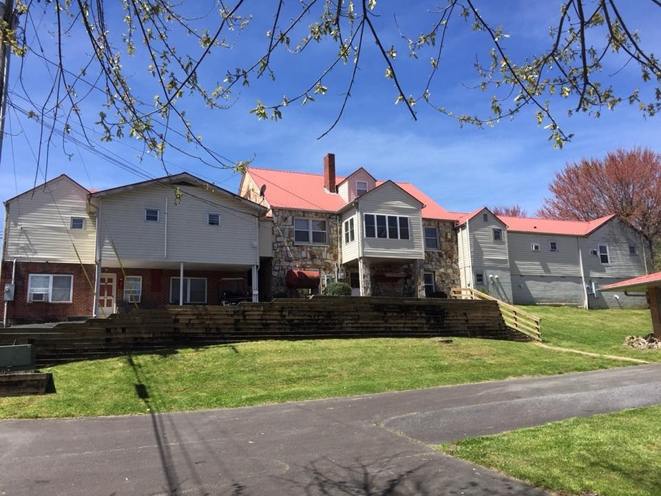 290 N Main Street