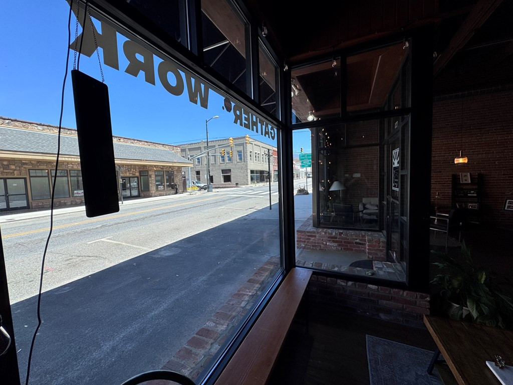992 Main Street