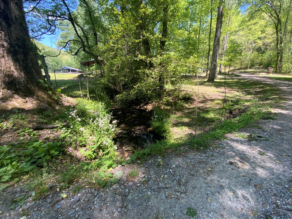 136 Gibson Road