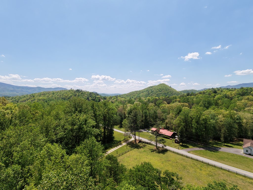 136 Gibson Road