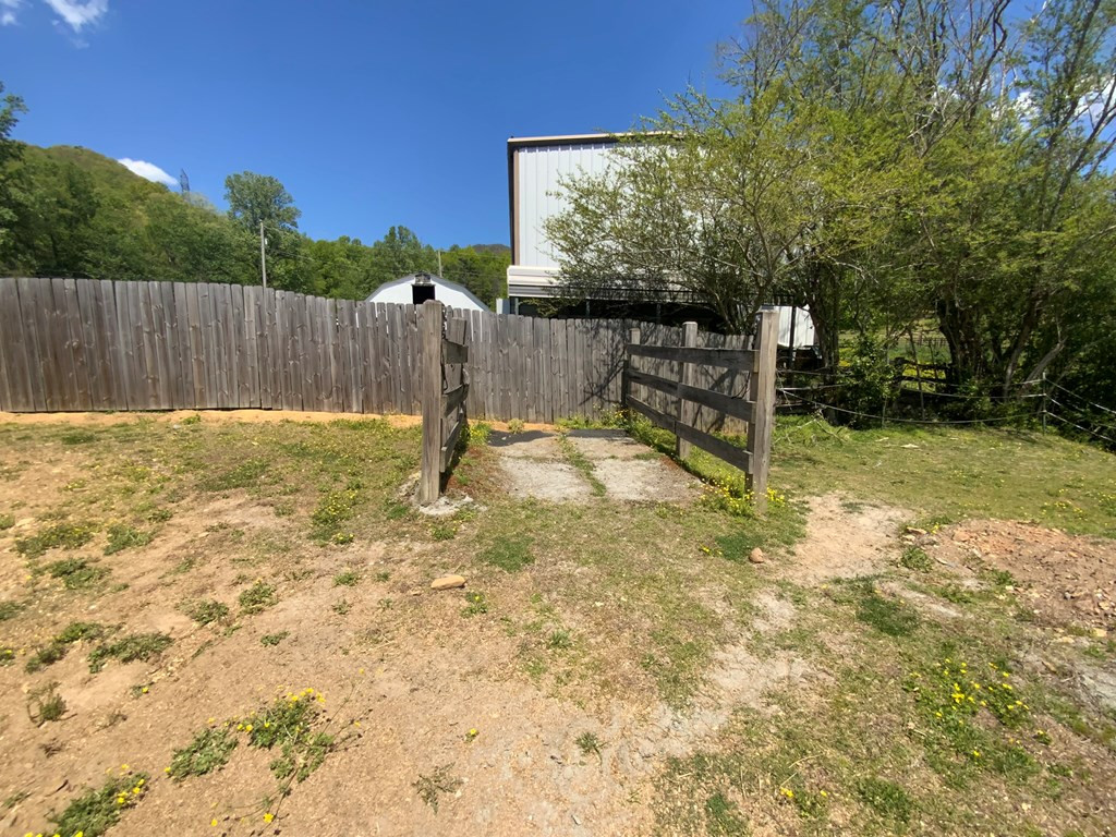 136 Gibson Road