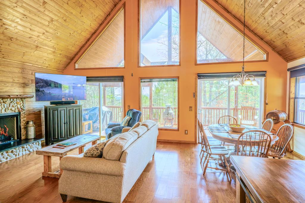 88 Meadowlark Terrace