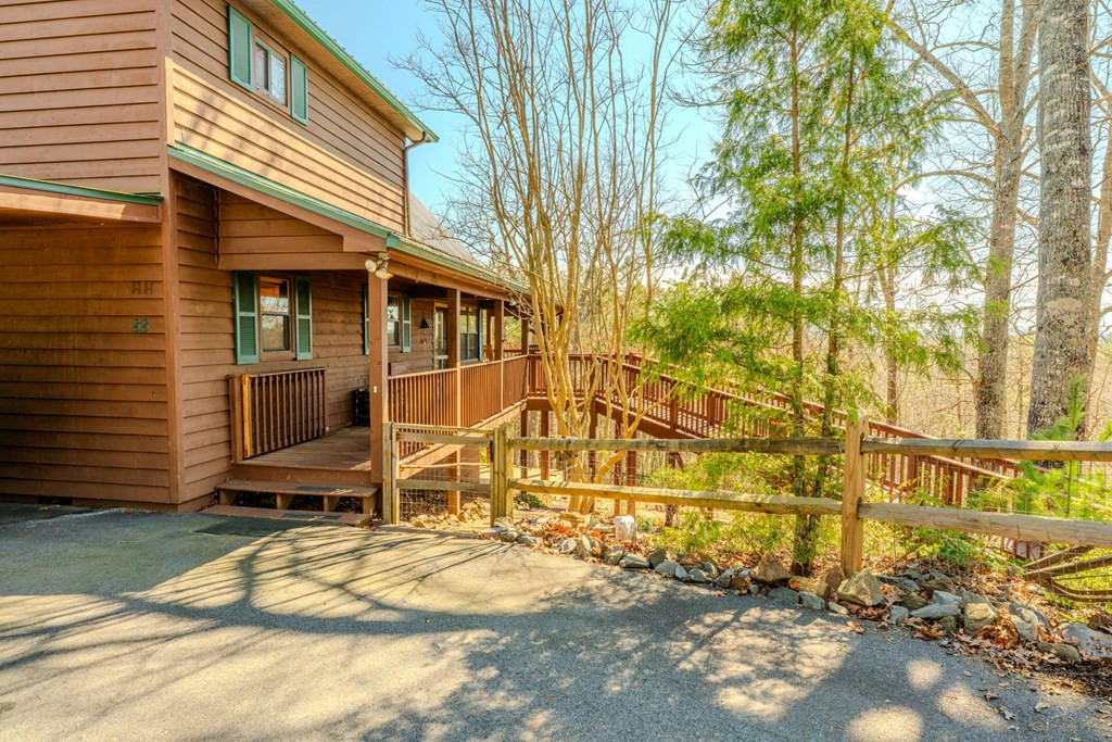 88 Meadowlark Terrace