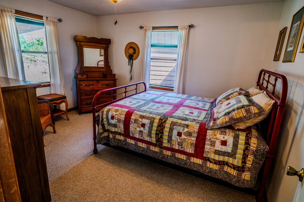88 Meadowlark Terrace