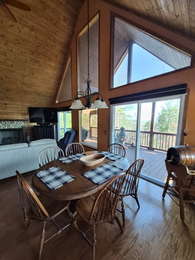 88 Meadowlark Terrace
