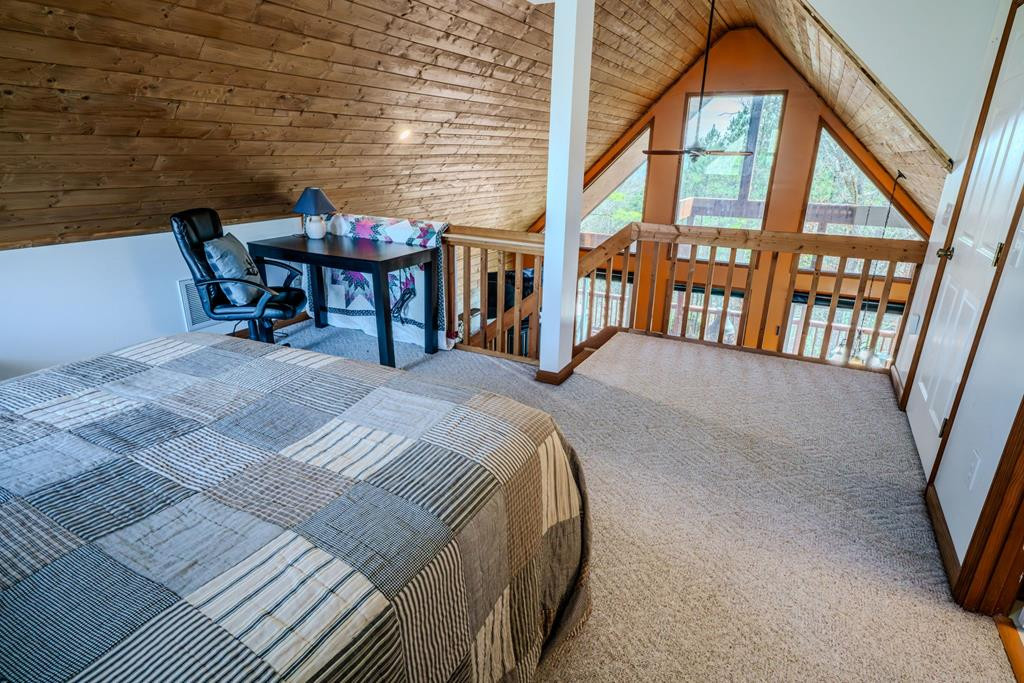88 Meadowlark Terrace