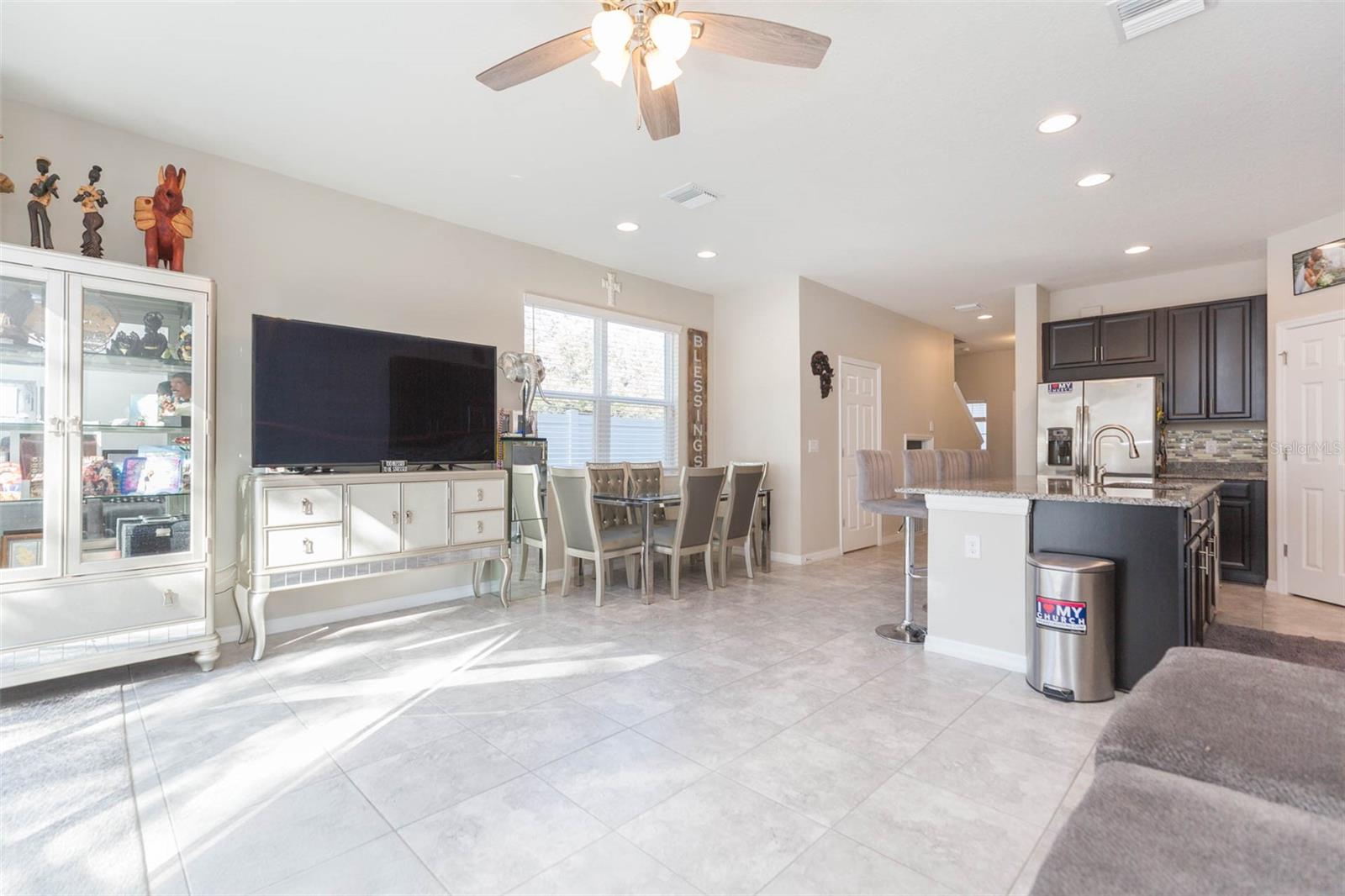 7236 GRAND ELM DR