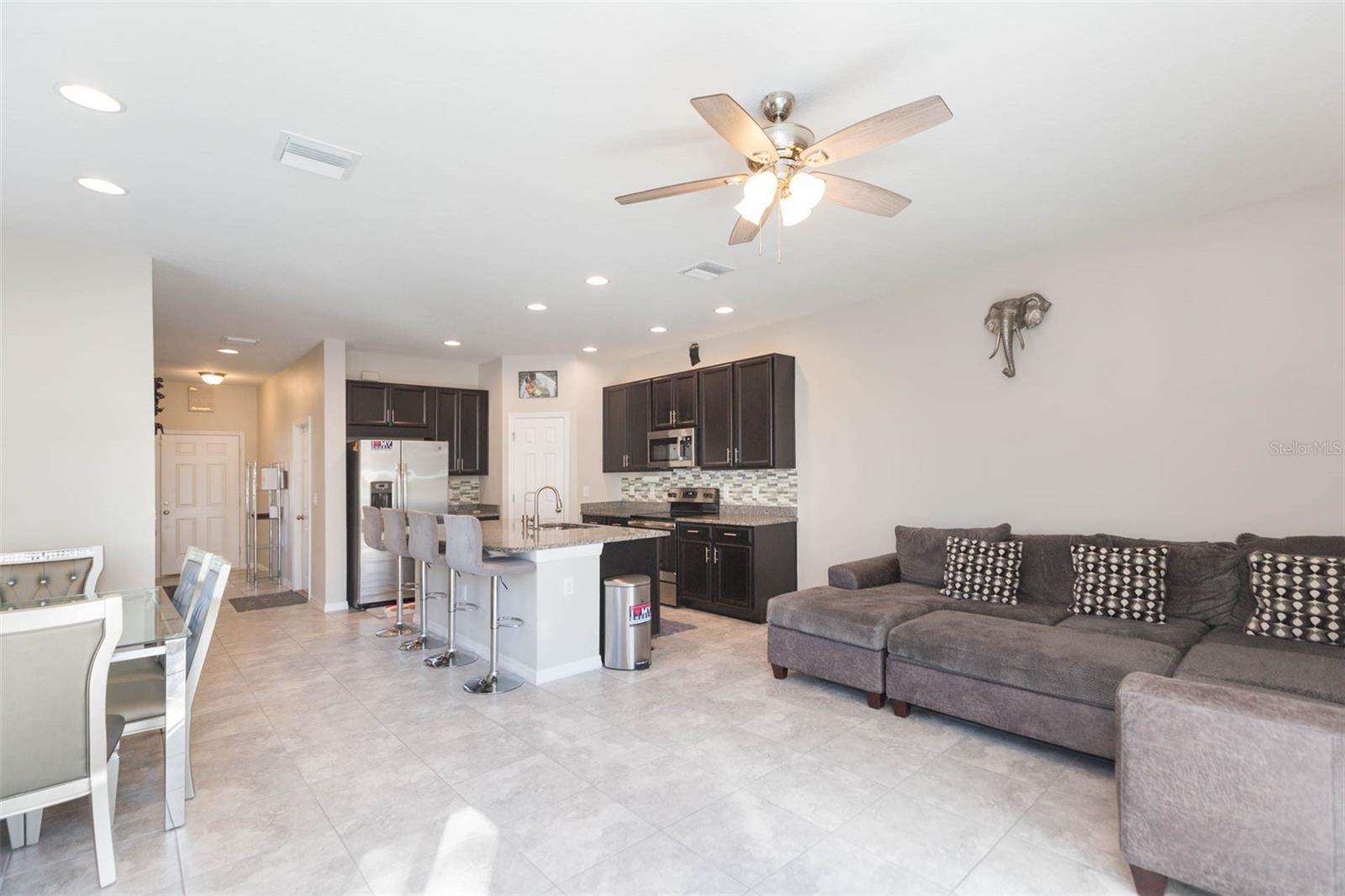 7236 GRAND ELM DR